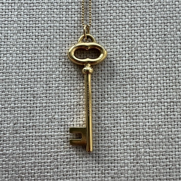 TIFFANY & CO. • Vintage Yellow Gold Tiffany Key Pendant + Fine Ball Chain - Picture 11 of 16